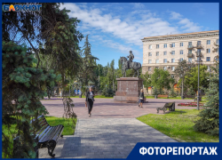 Плешивым газоном и открыточным видом порадовало волгоградцев благоустройство сквера за 74 млн