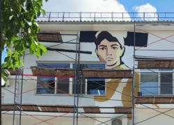 Мощное преображение легендарного здания готовят в Волгограде авторы нашумевшей росписи здания аэропорта