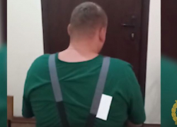 Кричал: «Вези меня домой» —  любителя покатушек на капоте задержали под Волгоградом