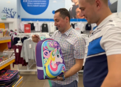 Два бездетных депутата надавали советов о подготовке к 1 сентября мамам Волгограда