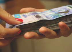 «Целительницы» обманули волгоградку на 1,5 млн рублей, сняв несуществующую порчу 