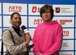 МРОТ 50 тысяч и чай таксистам: Прохор Шаляпин сравнил повседневные траты россиян со своими 