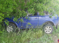 Пассажир умер в смятой "Ниве" в Волгоградской области