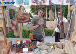 День предпринимателя в Волгограде: создатели украшений, сумок и игрушек в объективе фотографа 