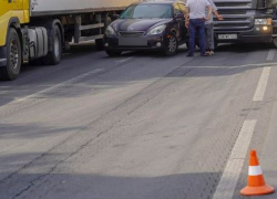 Водитель фуры пострадал на «трассе смерти» под Волгоградом: собралась гигантская пробка  