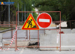 Пассажирка пострадала при провале маршрутки в асфальт в Волгограде