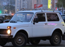 Пенсионер на "Ниве" сбил 8-летнего школьника на дороге в Волжском