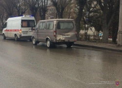 На юге Волгограда Mercedes протаранил «Газель»: двое в больнице
