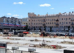 «Это точно сквер?»: у горожан возникли вопросы к гранд-стройке в центре Волгограда