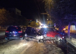 Массовое ДТП у завода «ПивоварЪ» в Волгограде: есть пострадавшие