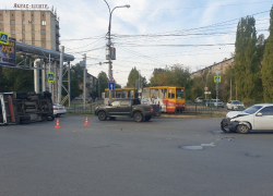 Пассажиры маршрутки попали в больницу после аварии под Волгоградом