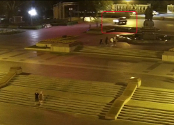 Заезд на «Ниве» по лестнице центральной набережной Волгограда попал на видео