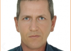 Под Волгоградом пропал мужчина в кепке и голубых шлепанцах