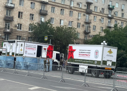 В День защиты детей волгоградцев массово агитируют подписать контракты с Минобороны