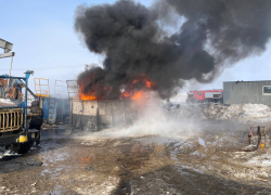 Нефть на скважине горит в Волгоградской области: видео