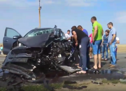 Очевидцы сняли на видео страшную аварию на трассе в Волгоградской области