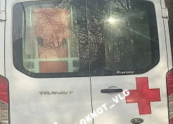 «Суетолог» на скорой перекрыл дорогу на 20 минут: ожидание врачей едва не закончилось дракой под Волгоградом 