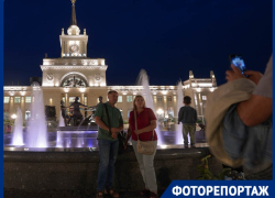 Туристы тут же достают телефоны: новая жизнь Привокзальной площади Волгограда