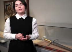 Меч британского монарха увезли из музея в Волгограде