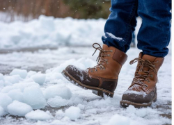 12-летний умер, поскользнувшись на льду под Волгоградом 