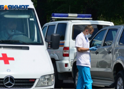 Пассажирка скорой помощи и 9-летний ребенок попали в больницу после ДТП с двумя иномарками