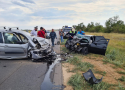 Под Волгоградом один человек погиб и двое пострадали в ДТП из-за уснувшего водителя