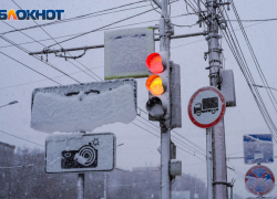 Полсотни ДТП произошло за несколько часов в снежном Волгограде