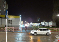 После массовой аварии два человека попали в больницу в Волгограде