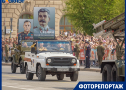 Иосиф Сталин появился на параде Победы в Волгограде 