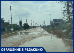 "Можно не доехать": волгоградцы 10 лет добиваются от власти ремонта дорог