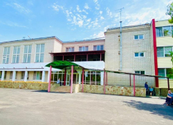 В Волгограде из окна дома-интерната выпала женщина