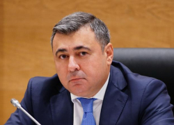 Отказал в льготах: депутат Руслан Шарифов сравнил с автомойкой детский стадион Леонида Слуцкого в Волгограде