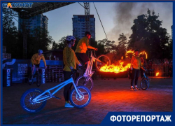 К-поп танцы, экстремалы и огонь: как в Волгограде прошел молодежный «Метрофест»
