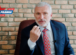 "Врач должен везде получать одинаково": председатель партии "Родина" Алексей Журавлев