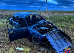 Полная молодежи «семерка» разбилась ночью под Волгоградом