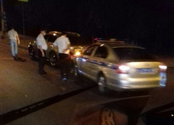 Девушка на Infiniti протаранила автомобиль ДПС на юге Волгограда ﻿