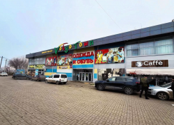 ТЦ в популярном месте Волгограда продают со скидкой 40 млн