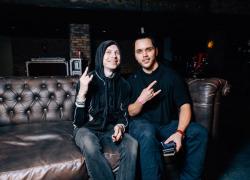 Лидер группы «Порнофильмы» Владимир Котляров спас от суда экс-лидера штаба Навального в Волгограде