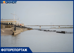 Мощный разлив Волги затопил набережную в Волгограде 