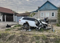 Столб угробил мужчину на юге Волгограда
