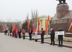 Прошло 30 лет, но они не сдаются: коммунисты Волгограда требуют вернуть СССР