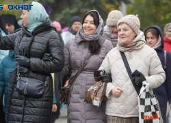 Забег с зонтами, реконструкция Средневековья и крестный ход: афиша на ноябрьские выходные в Волгограде 