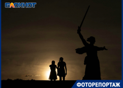 Пробирающий до мурашек фоторепортаж с предзакатного Мамаева кургана