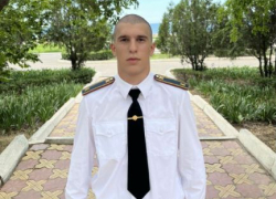 Четверых тонущих подростков спас волгоградец в шторм