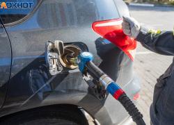 Четвертый раз за месяц подняли цены на бензин в Волгограде