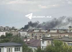 Крупная свалка загорелась в Краснооктябрьском в Волгограде 