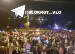 "Это не район, а город Красноармейск": фейерверк без концерта возмутил людей на юге Волгограда 
