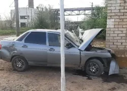 Мужчина скончался после встречи со стеной дома под Волгоградом 