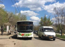 80-летняя пенсионерка попала в больницу после поездки автобуса на юге Волгограда