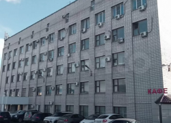 Бизнес-центр с судьями внутри продают за 85 млн в Волгограде